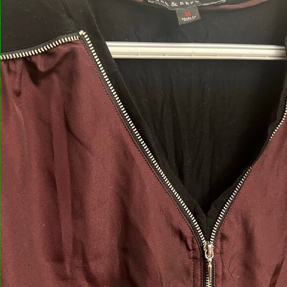 Rock & Republic Burgundy Zip Blouse M - Picture 4 of 10